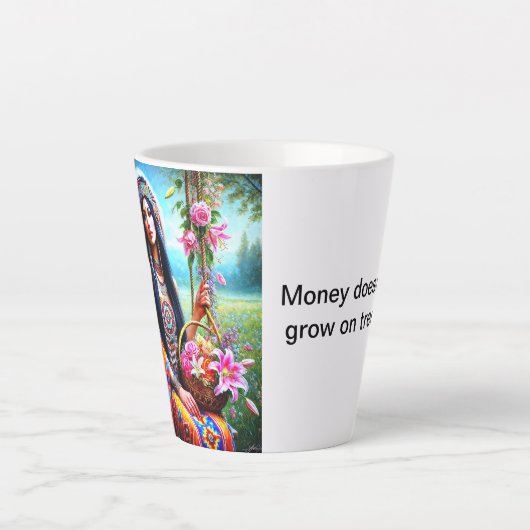 Een warme omhelzing in een kopje latte mok (Voorkant)