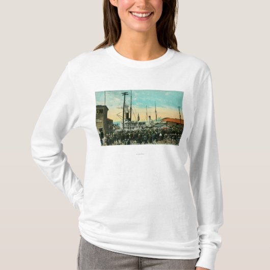 Een waterfront Deparate voor Alaska Scene T-shirt (Voorkant)