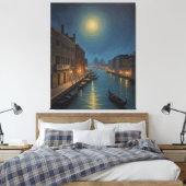 Een waterkanaal met boten en gebouwen achterin canvas afdruk (Insitu (Slaapkamer))