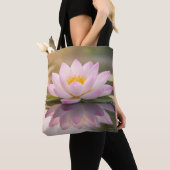 Een Waterlelie Tote Bag (Dichtbij)