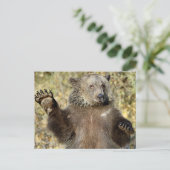 Een Waving Grizzly-Beer Briefkaart (Staand voorkant)