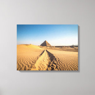 Een weg naar de piramide canvas afdruk