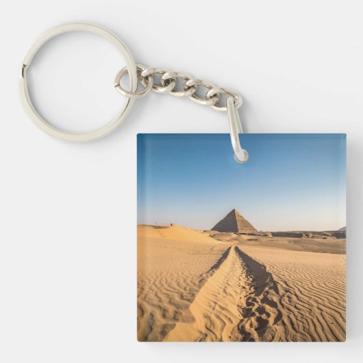 Een weg naar de piramide sleutelhanger (voorkant)