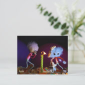 Een wens doen bij het uitblazen van het kaarsje.. briefkaart (Staand voorkant)