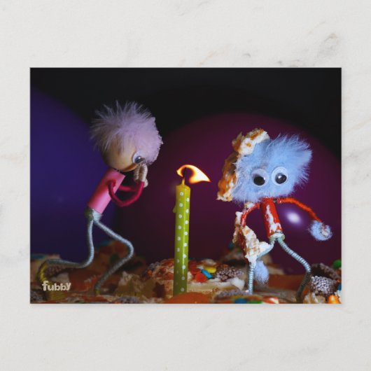 Een wens doen bij het uitblazen van het kaarsje.. briefkaart (Voorkant)