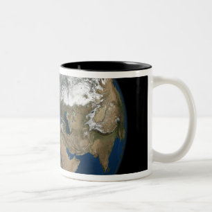 Een wereldwijd uitzicht over Europa en Scandinavi Tweekleurige Koffiemok