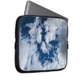 Een werveling van wolken laptop sleeve (Voorkant Rechts)