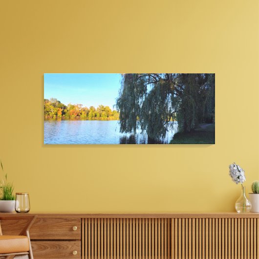 Een Willowy Drink Canvas Afdruk (Insitu (Woonkamer))