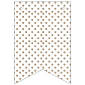 een witte achtergrond met bruine stippen vlaggetjes (Eerste vlag)