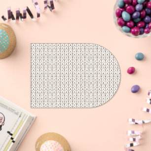 Een witte achtergrond met een bruin patroon erop acryl uitnodigingen