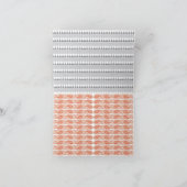 Een witte achtergrond met een patroon van cirkels bedankkaart (Binnen)