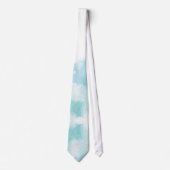 Een witte das heeft een zachte, pastelblauwe tint (Voorkant)