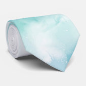 Een witte das heeft een zachte, pastelblauwe tint (Opgerold)