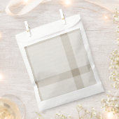 Een witte vorm geoptimaliseerd in ontwerp, met een bedankzakje (Geknipt)