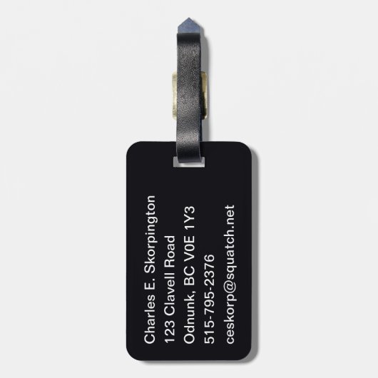 Een wolf op sneeuw bagagelabel (Achterkant verticaal)