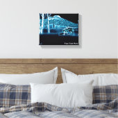 Een wolf op sneeuw canvas afdruk (Insitu (Slaapkamer))