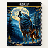 Een wolf sereneert de maan onder een sterrenhemel notitieboek (Achterkant)