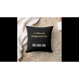 Een wonder gebeurde op een AANGEPASTE DATUM op een Kussen