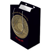 Een wonder is gebeurd op AANGEPASTE DATUM Nuchtere Medium Cadeauzakje (Achterkant Gekanteld)