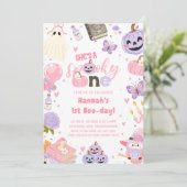 Eén woordy Babe Cute Halloween Ghost 1e verjaardag Kaart (Staand voorkant)