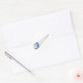 Een zaag vasthouden ronde sticker (Envelop)