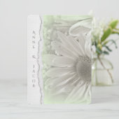 een zachte groene tint met een verscheurde papiere kaart (Staand voorkant)