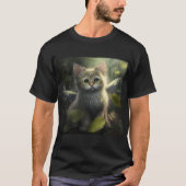Een zachte kat die in het gras zit t-shirt (Voorkant)