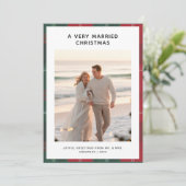 Een zeer getrouwde Christmas Plaid Beach foto Feestdagenkaart (Staand voorkant)