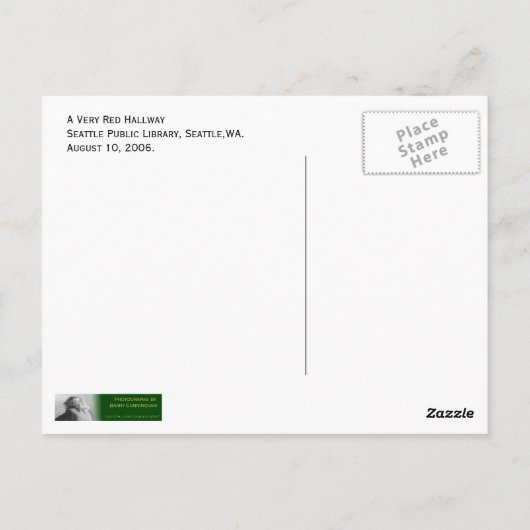 Een zeer rode Hallway Briefkaart (Achterkant)