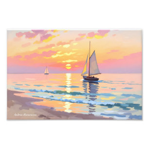 Een zeilschip bij zonsondergang op het zee foto afdruk