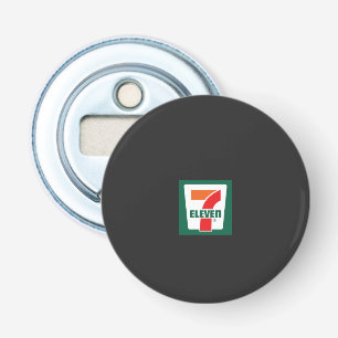 Een zeven logo op een groene achtergrond button flesopener