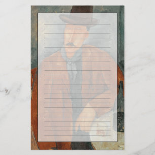 Een zittend man dat op een tafel leunt briefpapier