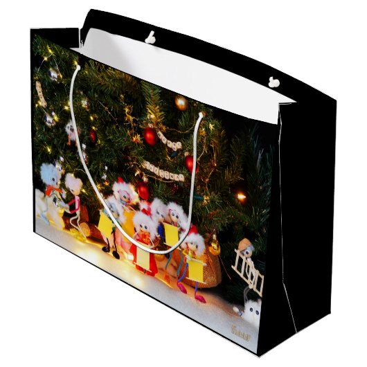 Een zoekplaatje met diverse Kerst optuig Fubby's. Groot Cadeauzakje (Achterkant Gekanteld)