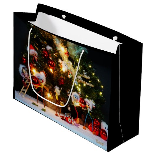 Een zoekplaatje met diverse Kerst optuig Fubby's. Groot Cadeauzakje (Voorkant Gekanteld)