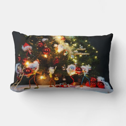 Een zoekplaatje met diverse Kerst optuig Fubby's. Kussen (Voorkant)