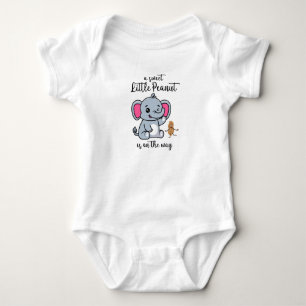 Een zoete kleine pinda onderweg Nieuwe baby cool Romper