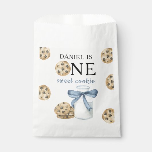 Een zoete koekje en melk eerste verjaardag bedankzakje (Voorkant)