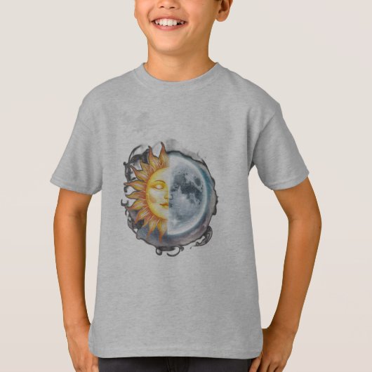 Een zon en maan samengesmolten t-shirt (Voorkant)