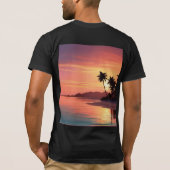Een zonsondergang op het strand t-shirt (Achterkant)