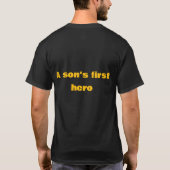 Een zoons eerste held. t-shirt (Achterkant)