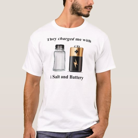 Een zout- en batterijbelasting t-shirt (Voorkant)
