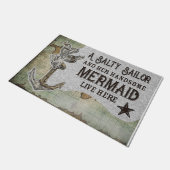 Een zoute zeeman en haar knappe zeemeermin deurmat (Schuin)