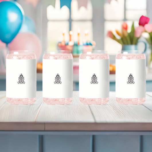 Een zwart-wit afbeelding van een  ontwerp blikvorm glas (Insitu (Baby Shower))