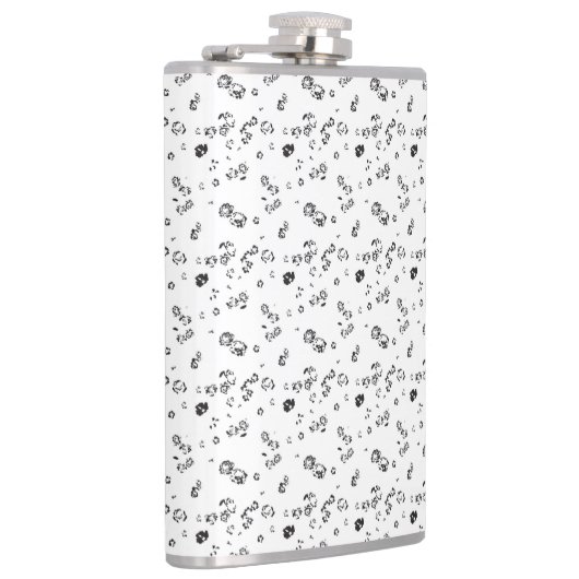 Een zwart-wit foto van bubbels op een witte rug heupfles (Rechts)