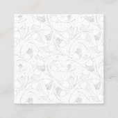 Een zwart-wit foto van een persoon die een cel vas contactkaartje (Achterkant)