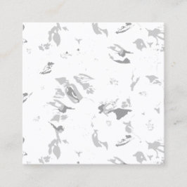 Een zwart-wit foto van een witte achtergrond contactkaartje