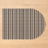 Een zwart-witte achtergrond met veel stippen acryl uitnodigingen (Voorkant)