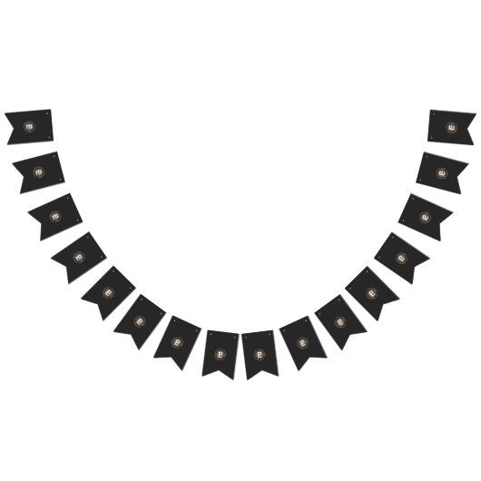 Een zwarte en bruine logo met de letter 9 vlaggetjes (Alle)