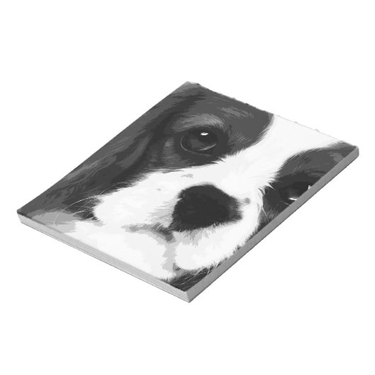 Een zwarte en witte Cavalier koning charles spanie Notitieblok (Linkerzijde)