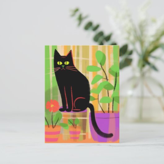 Een zwarte kat met kamerplanten geruite stoel briefkaart (Staand voorkant)